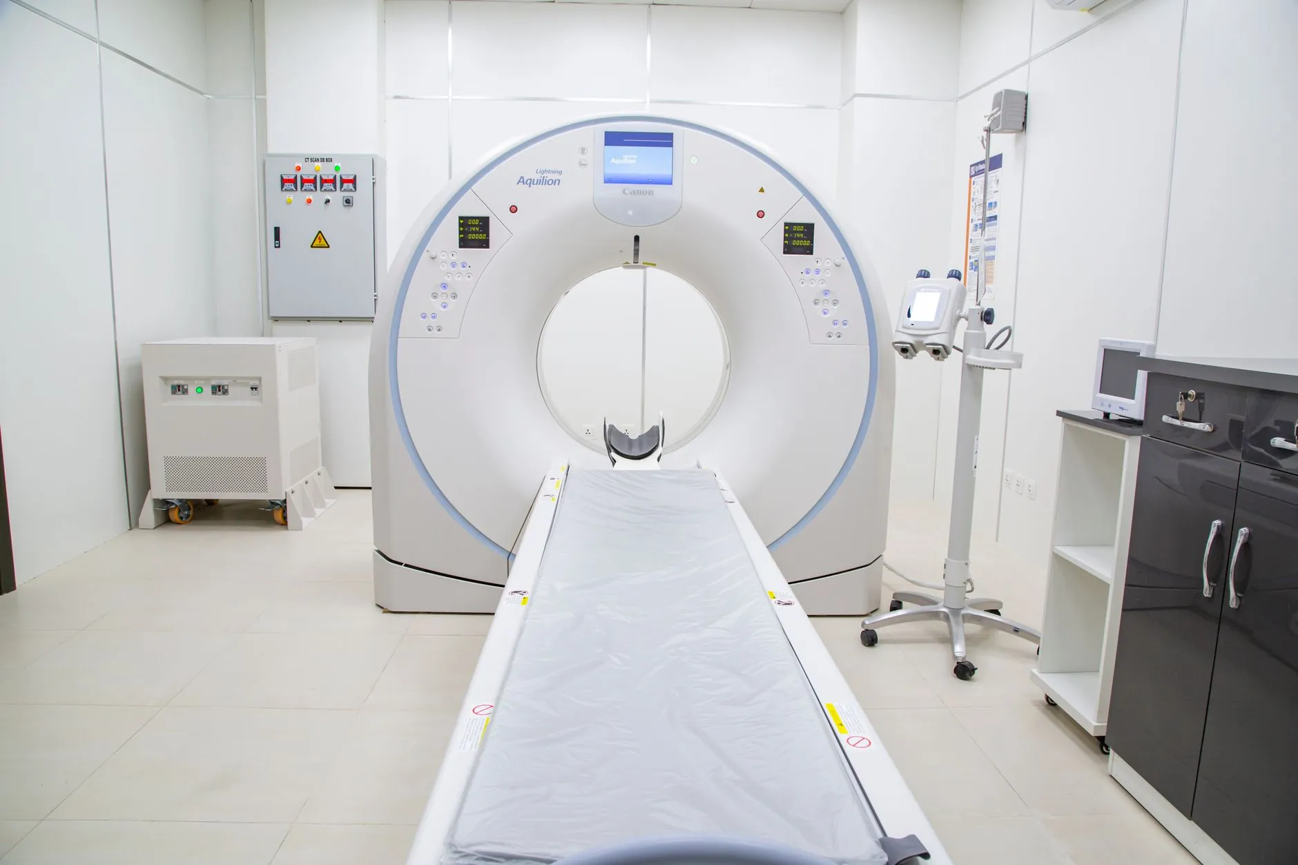 深圳石英晶体谐振器选型要点与频率稳定性提升方案