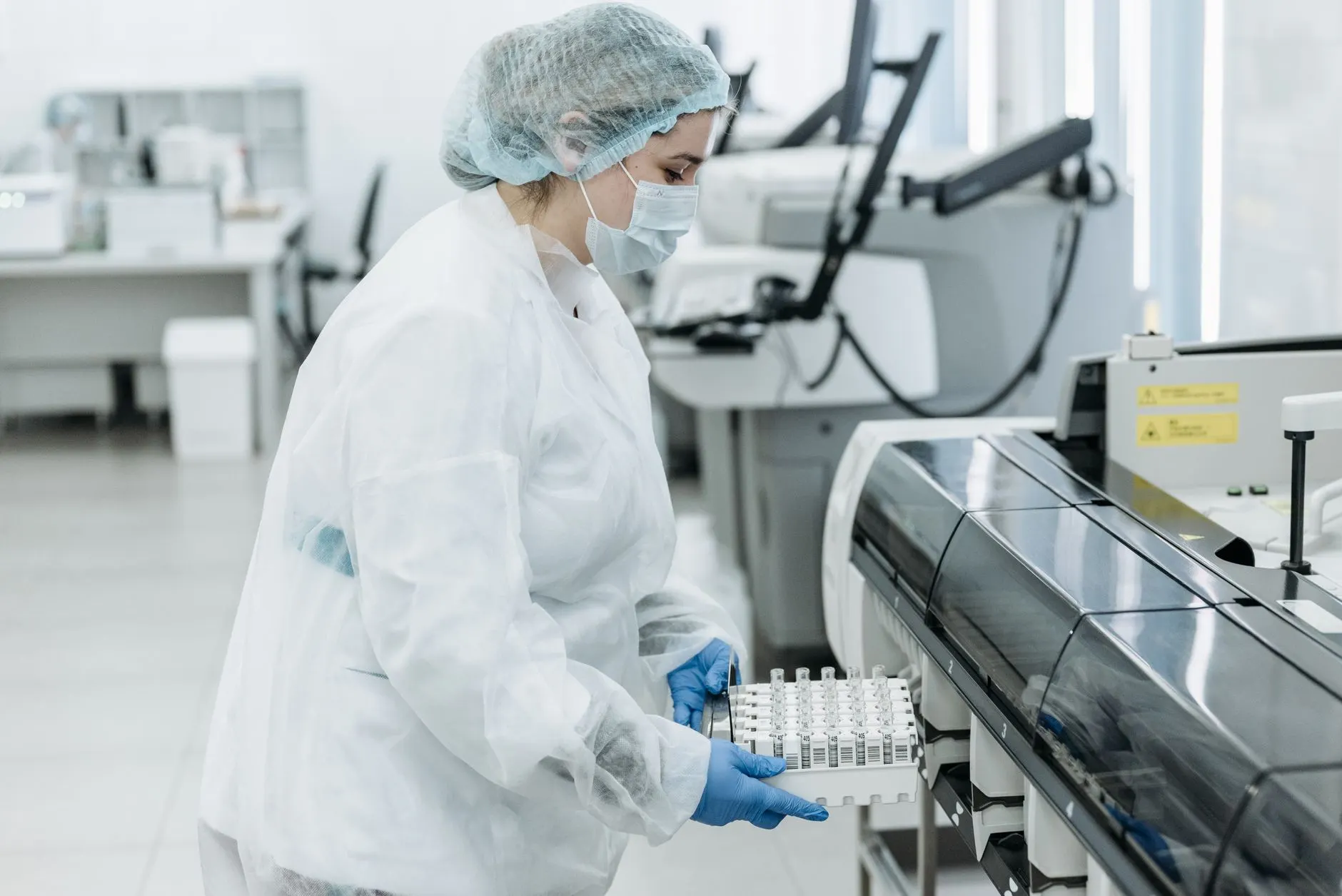 深圳晶振厂商解析石英晶体谐振器在5G通信设备中的选型要点